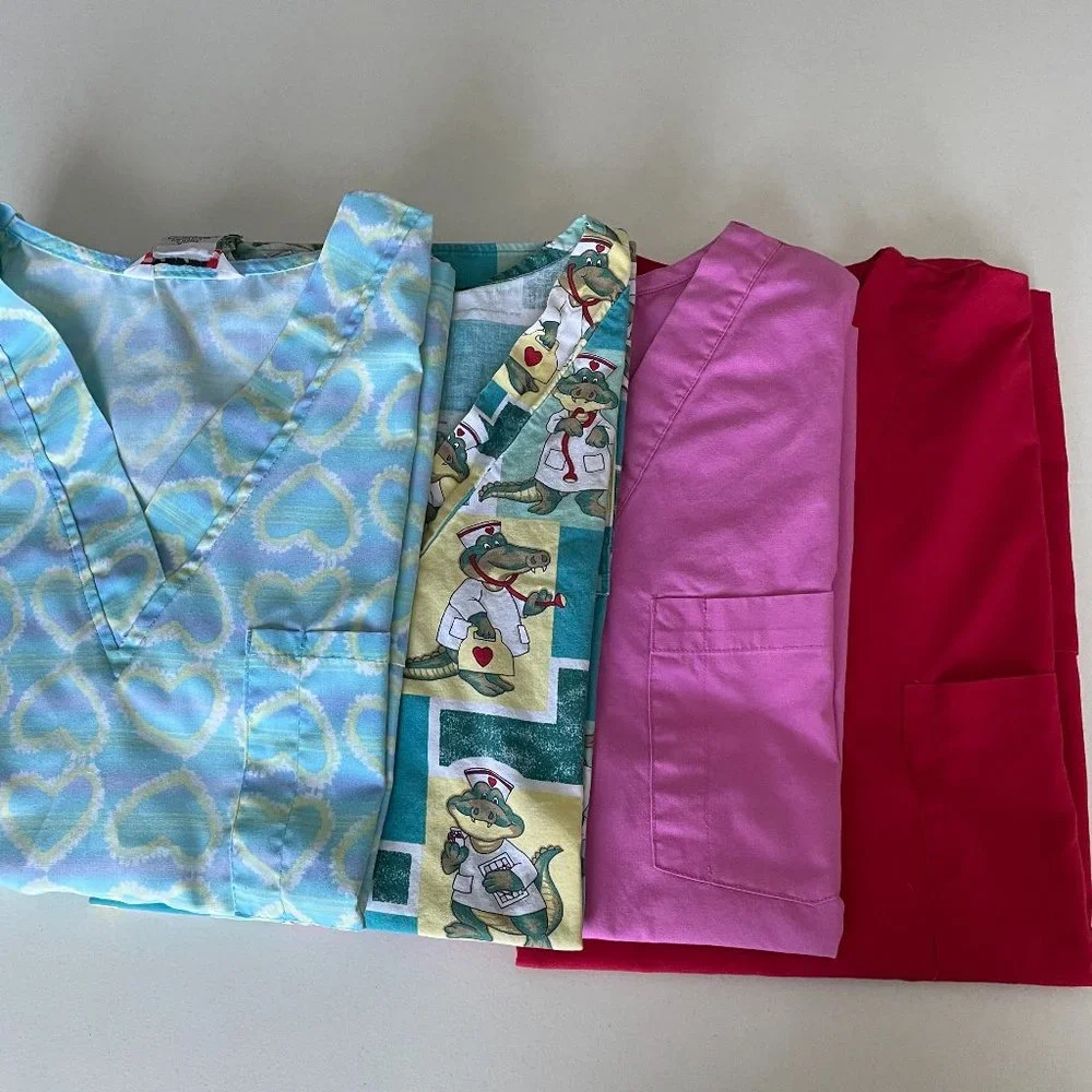 4 Woman Scrubs Tops Size M - Picture 1 of 9